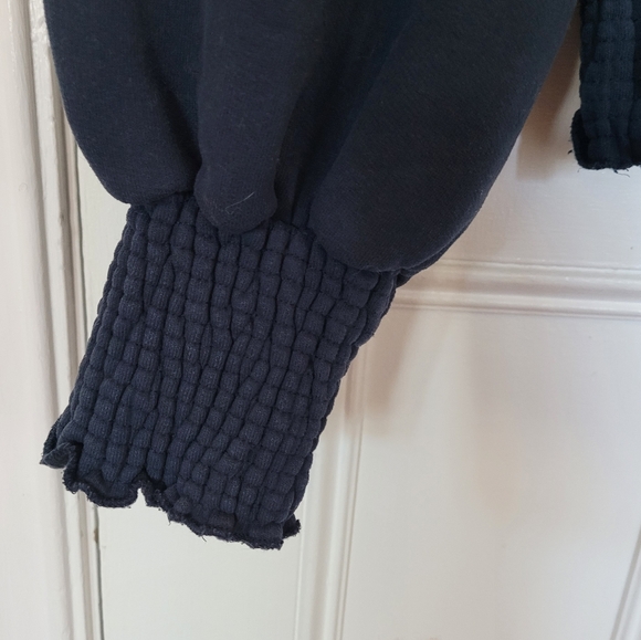Levi's Navy Blue Balloon-Sleeve Top - Picture 3 of 11